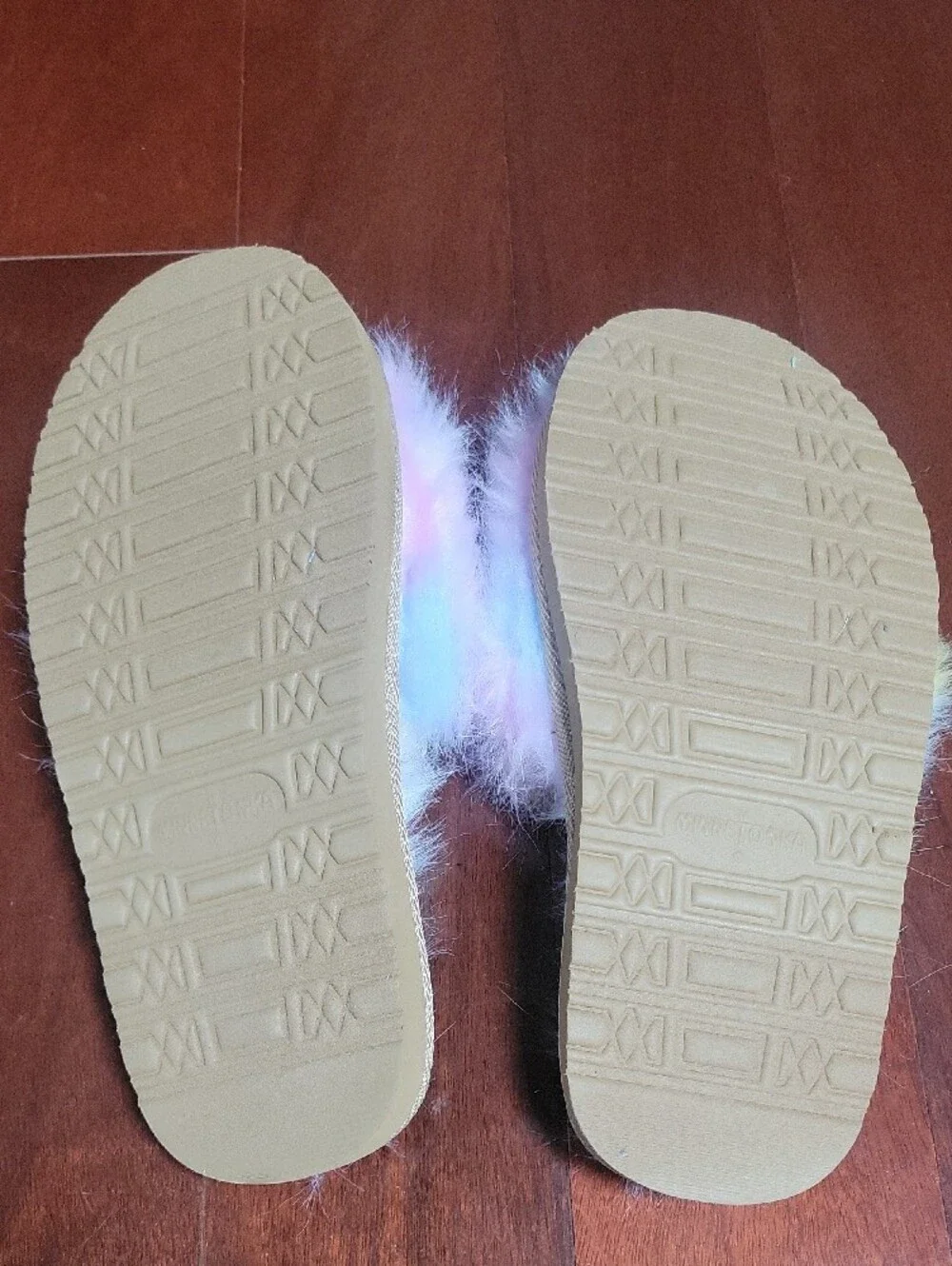 NEW MinneTonka Pastel Rainbow Furry Slide Slippers